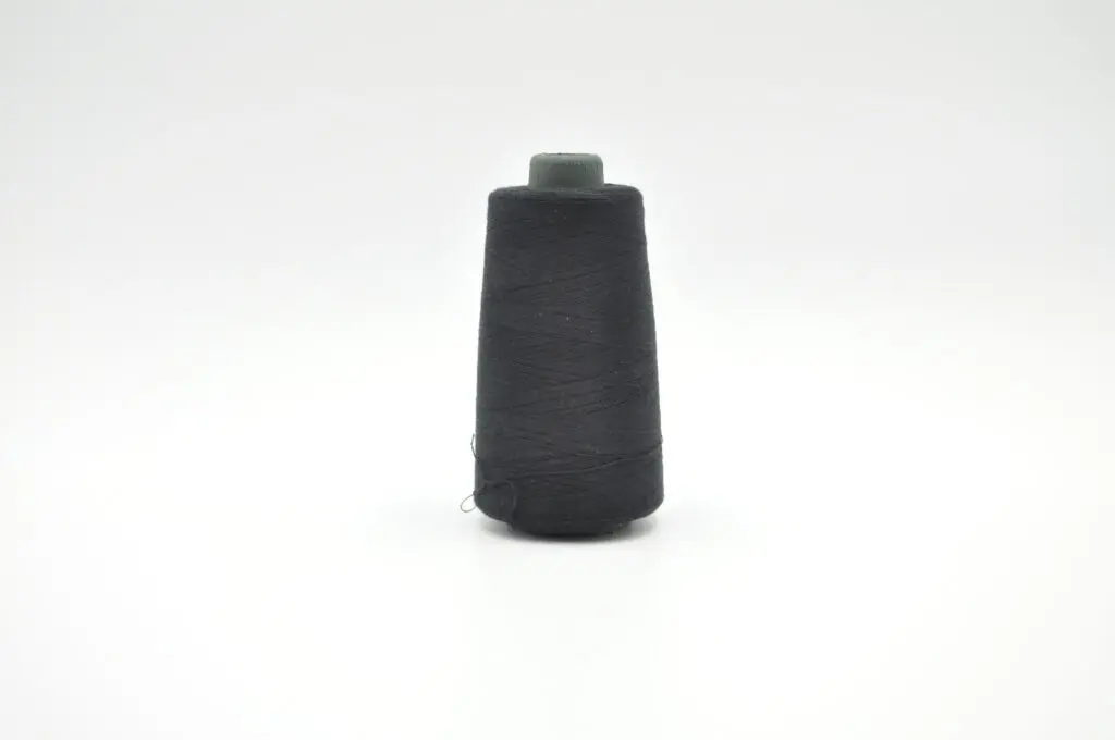 Weft Thread Black 2