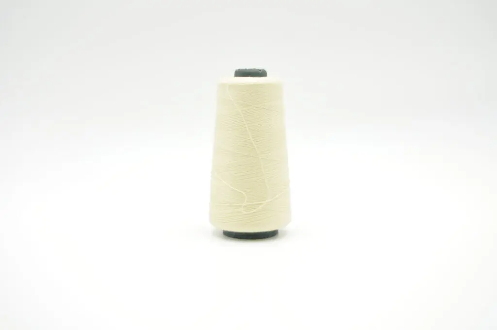 Weft Thread Blond